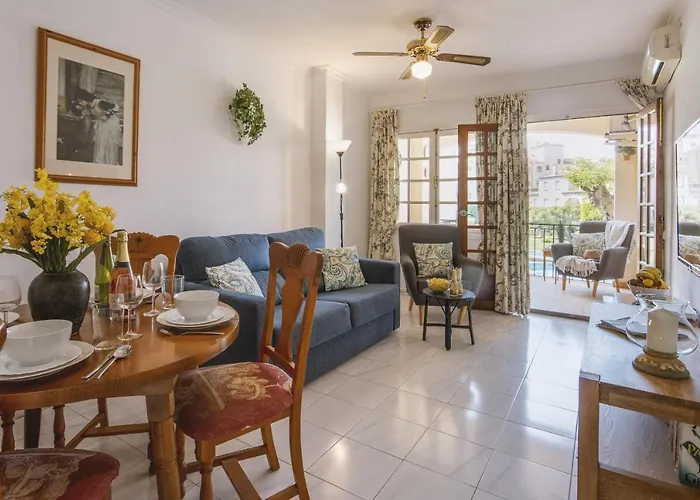 Apartman Avalon *