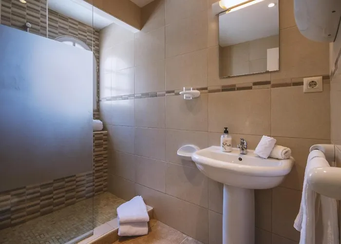 Apartman Avalon *